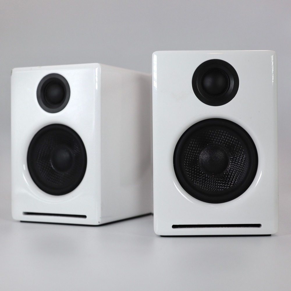Audioengine A2+ Wireless Speakers  White Gloss Bluetooth Desktop Audio NO CABLES